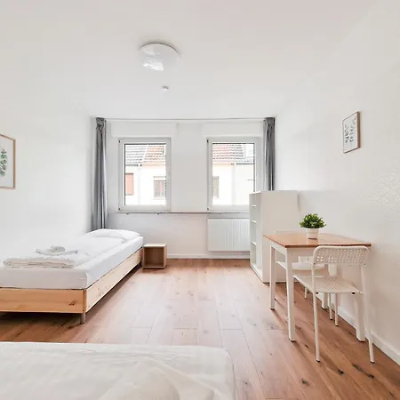 Apartment Tolstov - 4 - 25 Min Zur Messe Dus