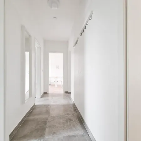 Raj Living - 4 - 25 Min Zur Messe Dus Apartment *