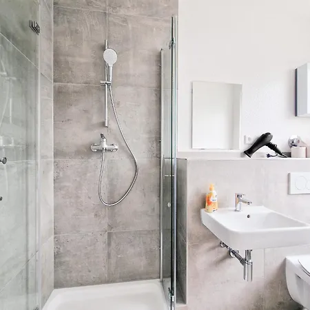 Raj Living - 4 - 25 Min Zur Messe Dus * Krefeld