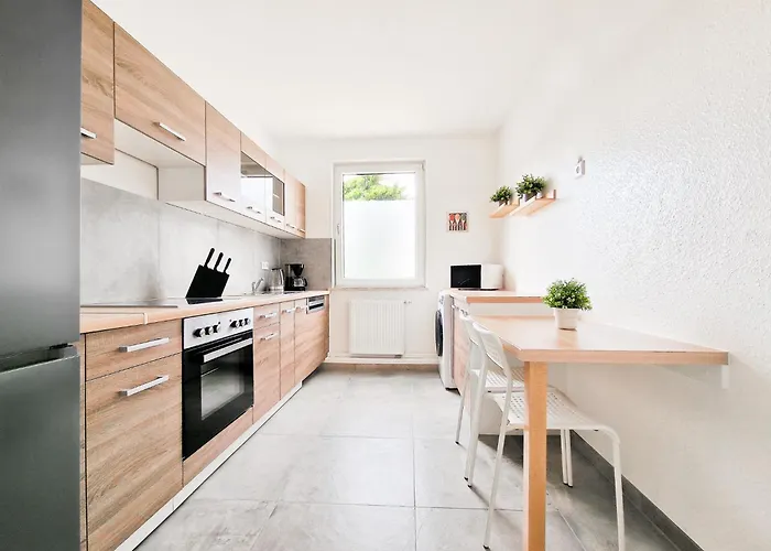 Tolstov - 4 - 25 Min Zur Messe Dus * Krefeld