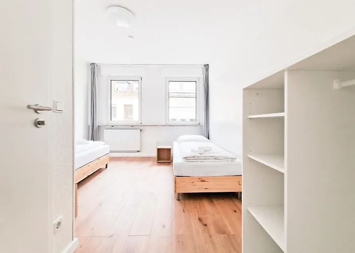 Tolstov - 4 - 25 Min Zur Messe Dus Krefeld