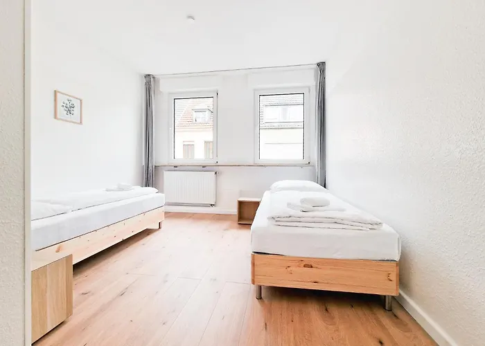 Tolstov - 4 - 25 Min Zur Messe Dus Krefeld